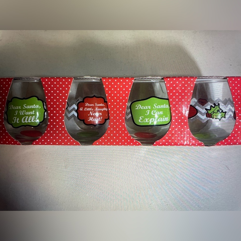 Set of 4 Christmas Stemless Wine Glasses